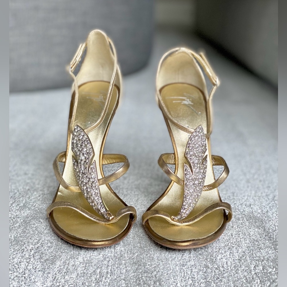 Giuseppe Zanotti Womens Gold Crystal T- Strap Leather Heels size 37,5